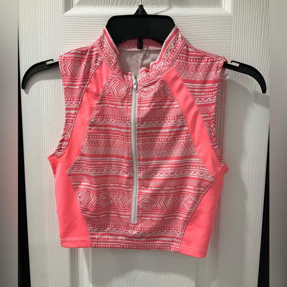 Women’s Pink And White Workout Top Size Small